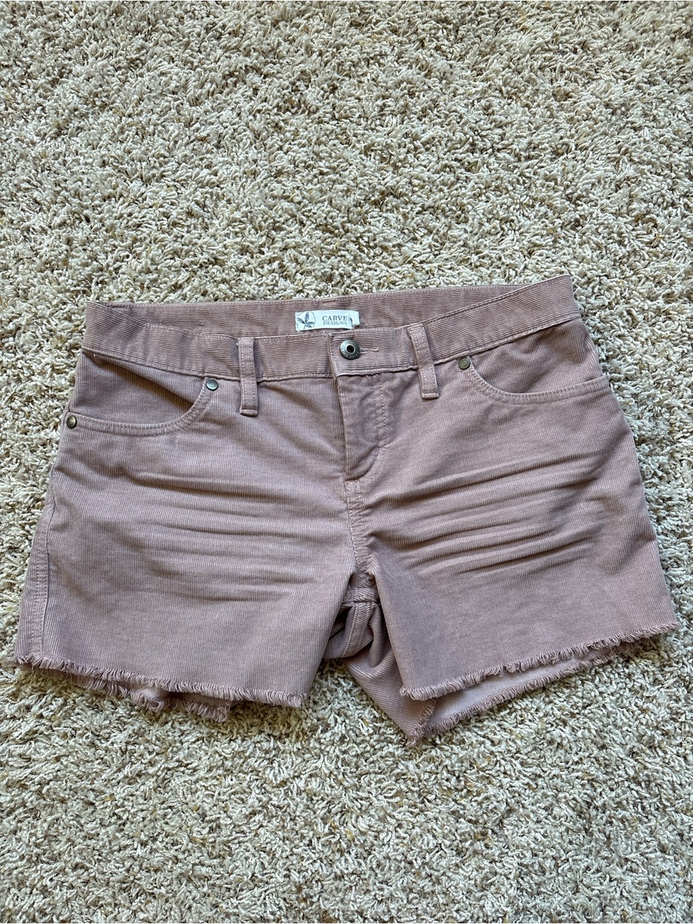 Carve Designs Oahu Shorts Corduroy
Size 4 Pink/Mauve/Fern